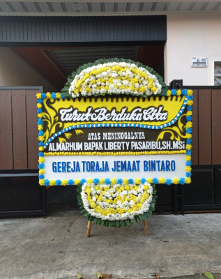 Papan Bunga Duka di Pandeglang